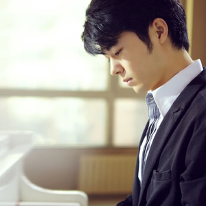 老师脱👙让学生摸🐻欧美
